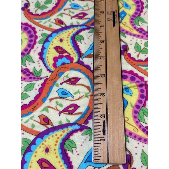 1/2 yard of Jaeda Lily TDF 10 Paisley Cotton Fabric Sewing Quilting - Picture 2 of 6